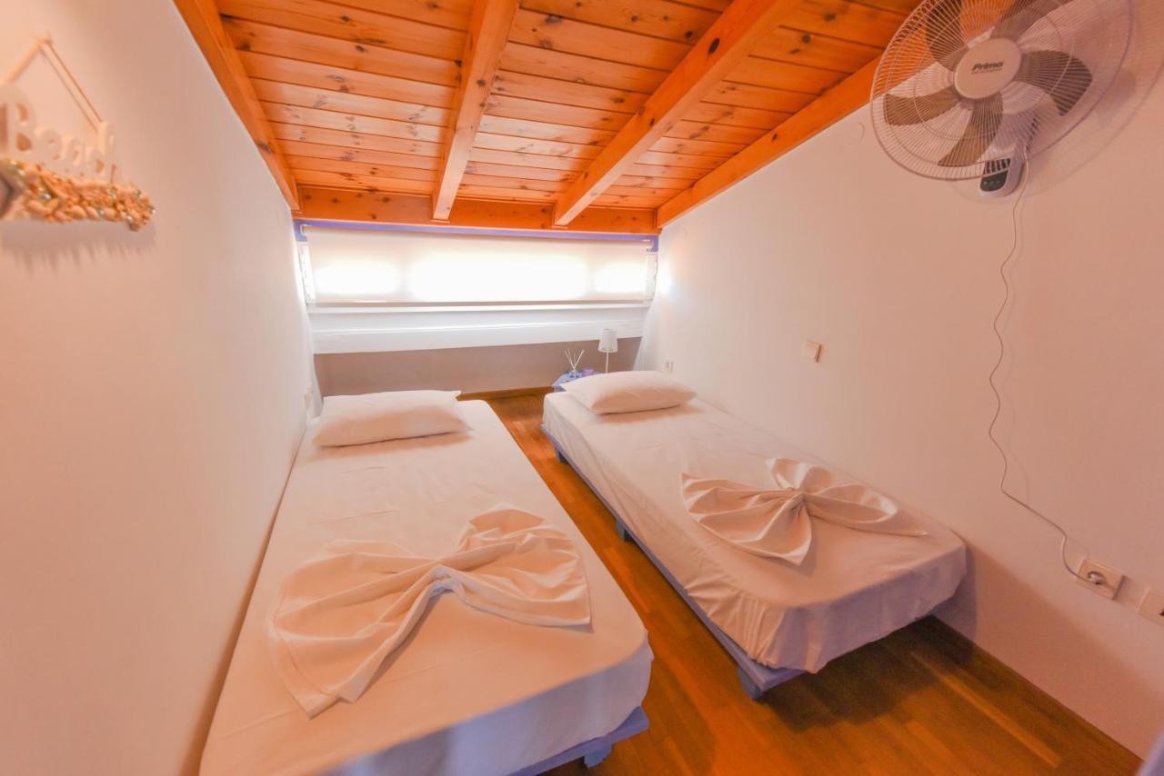 Deja Blue Maisonette Ll Кокари Екстериор снимка